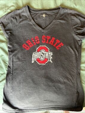 Ohio State Women's Gray V-Neck Tee